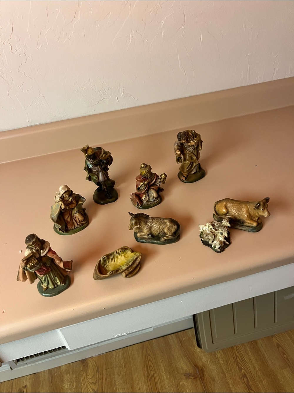Vintage Style Nativity Figurine Set - Multicolor